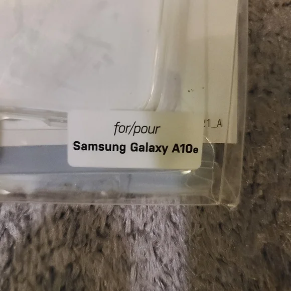 Samsung Galaxy A10e Clear OtterBox Case - Picture 4 of 4